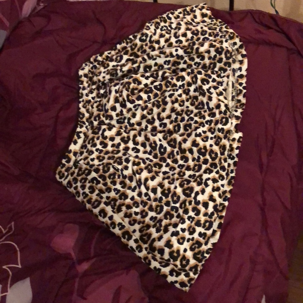 CHEETAH PRINT PLEATED SKIRT